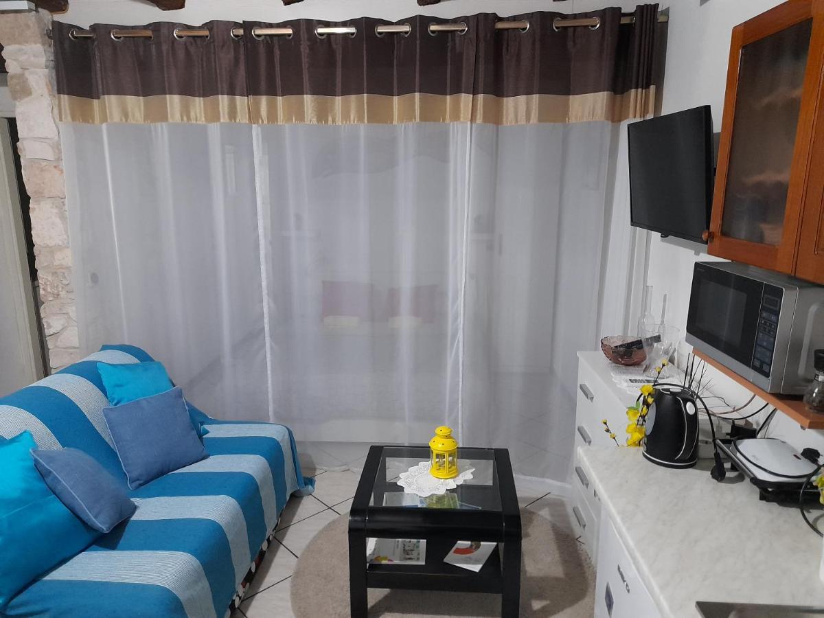 Apartment The Old House Vrsar Ngoại thất bức ảnh